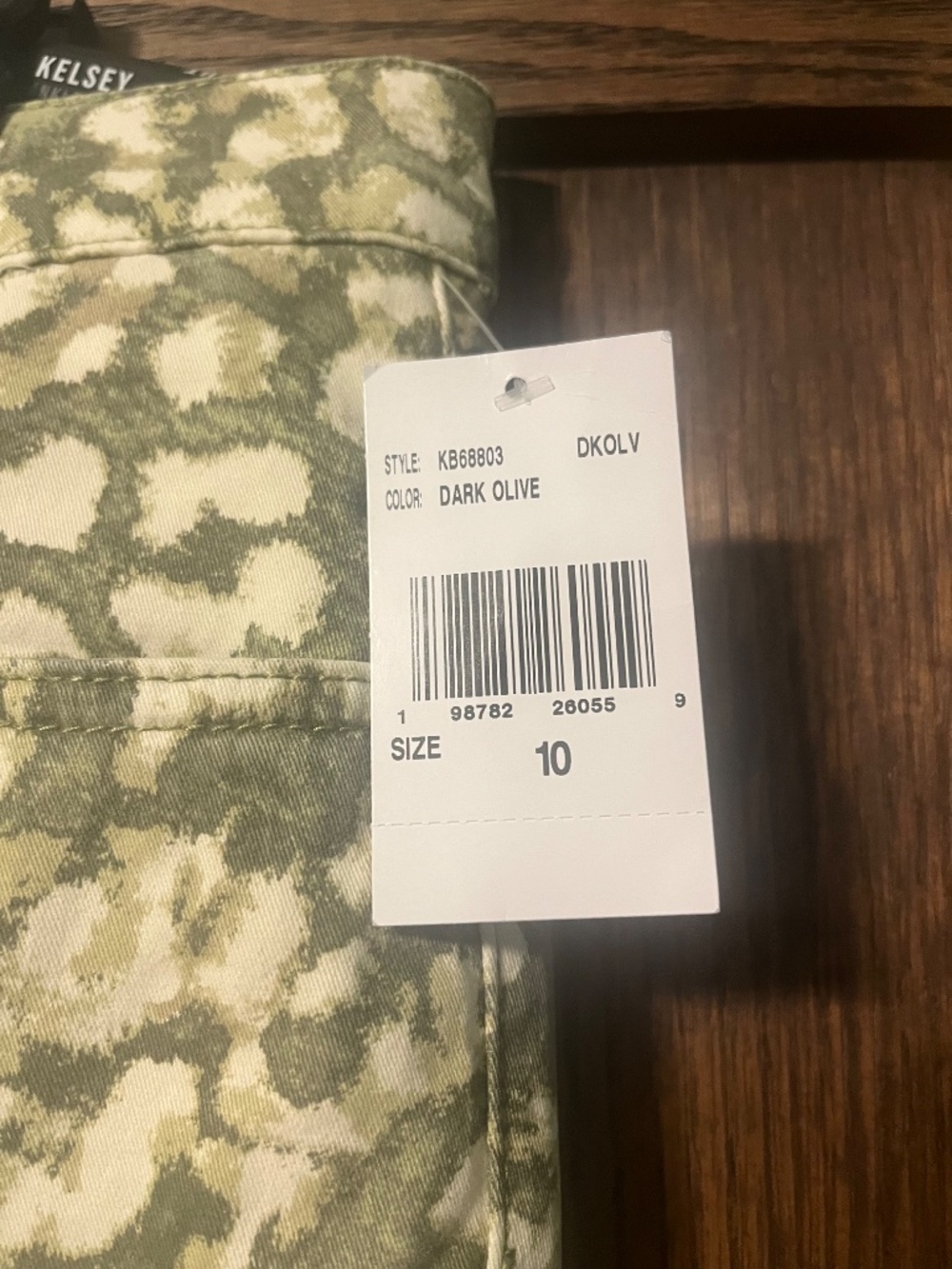 Kut from the Kloth Kelsey High Rise Ankle Flare, Exclusive in Dark Olive - Picture 3 of 5